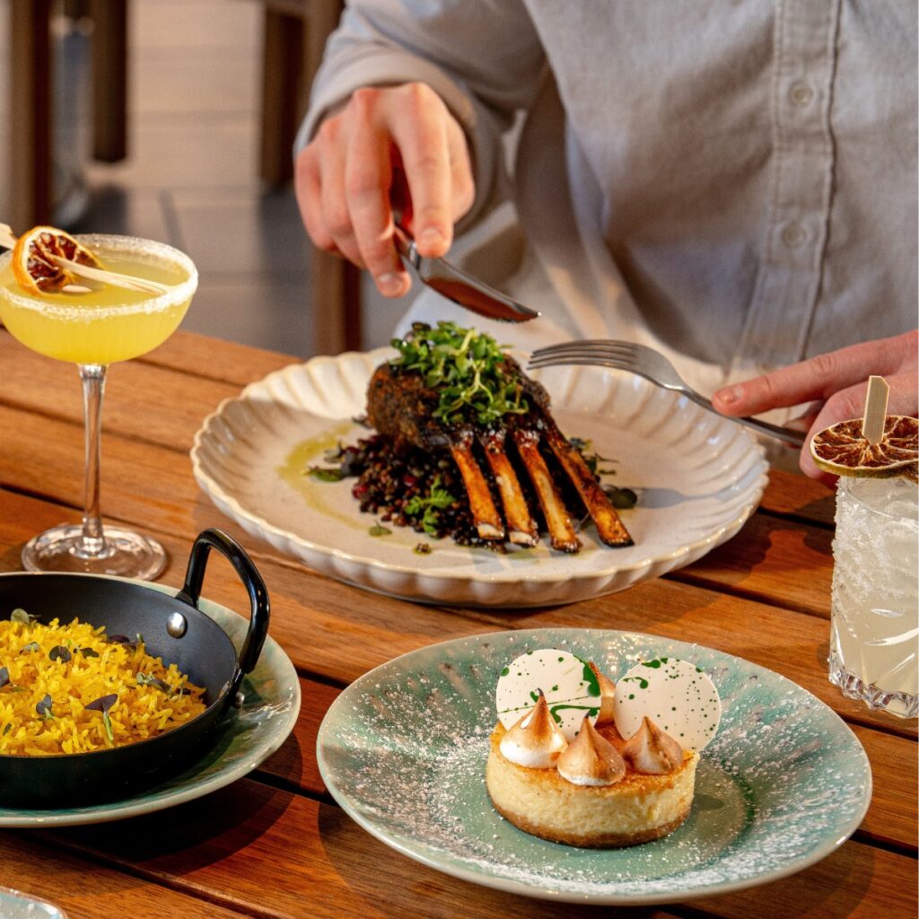 Kleo Restaurant & Bar at Hotel Indigo Irving-Las Colinas