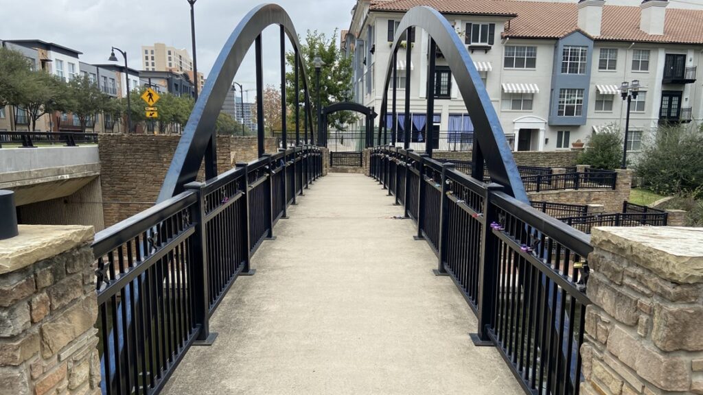 Las Colinas Love Lock Bridge