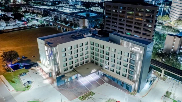 hotel-indigo-irving.jpg-2-2.webp